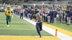 Frantic 2-minute drill spurs WVU to comeback win at Baylor